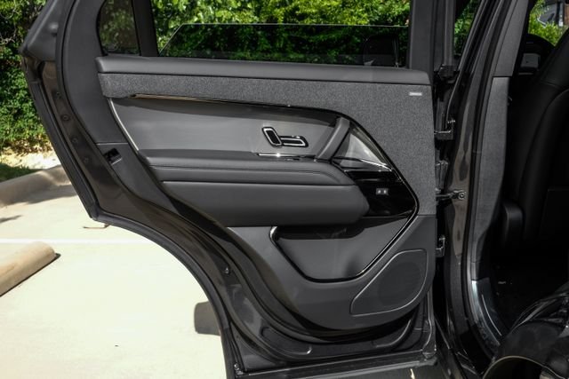 New 2026  Land Rover SE image 58