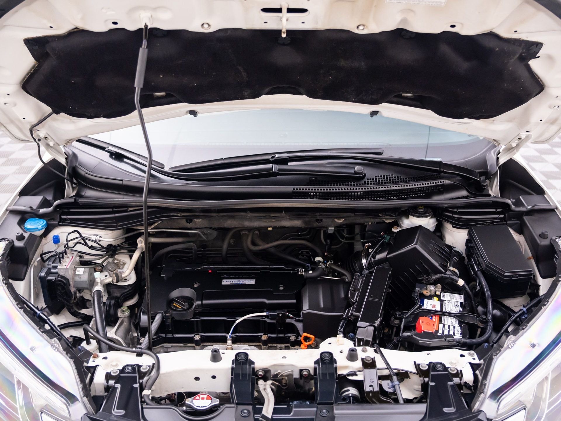 Used 2016 White Honda EX-L image 32