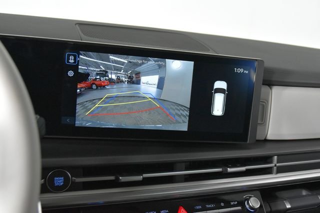New 2027 Gray Hyundai SE AWD image 25