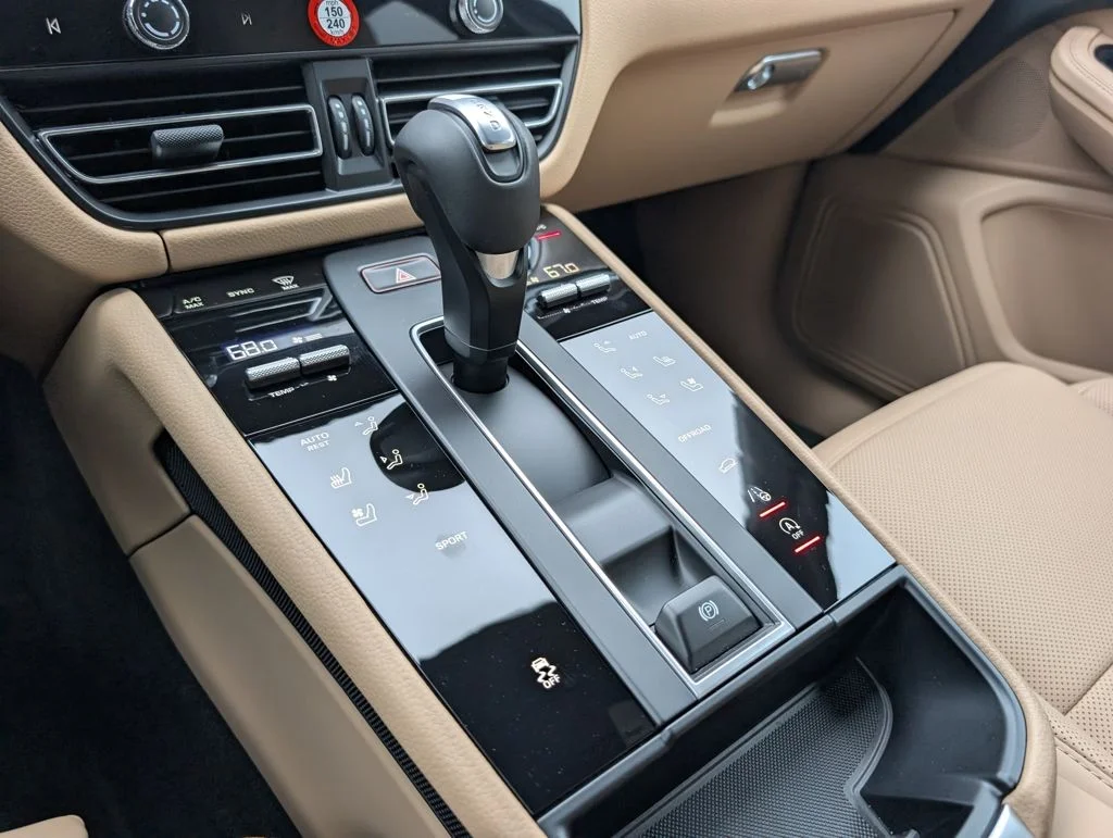 Used 2025 White Porsche  image 16