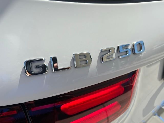 New 2026 White Mercedes-Benz GLB 250 image 34