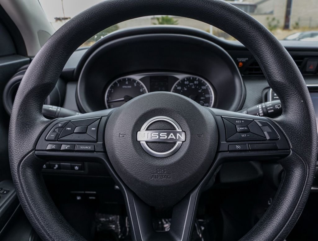 Used 2024 Gray Nissan S image 23