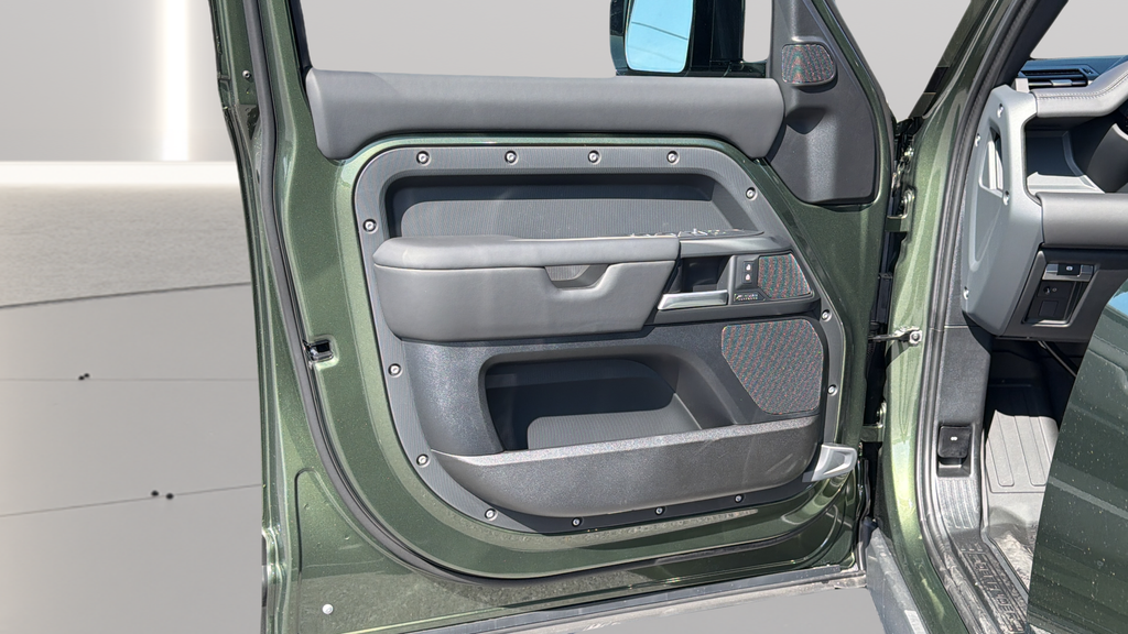 New 2026 Woolstone Green Land Rover X-Dynamic SE image 14
