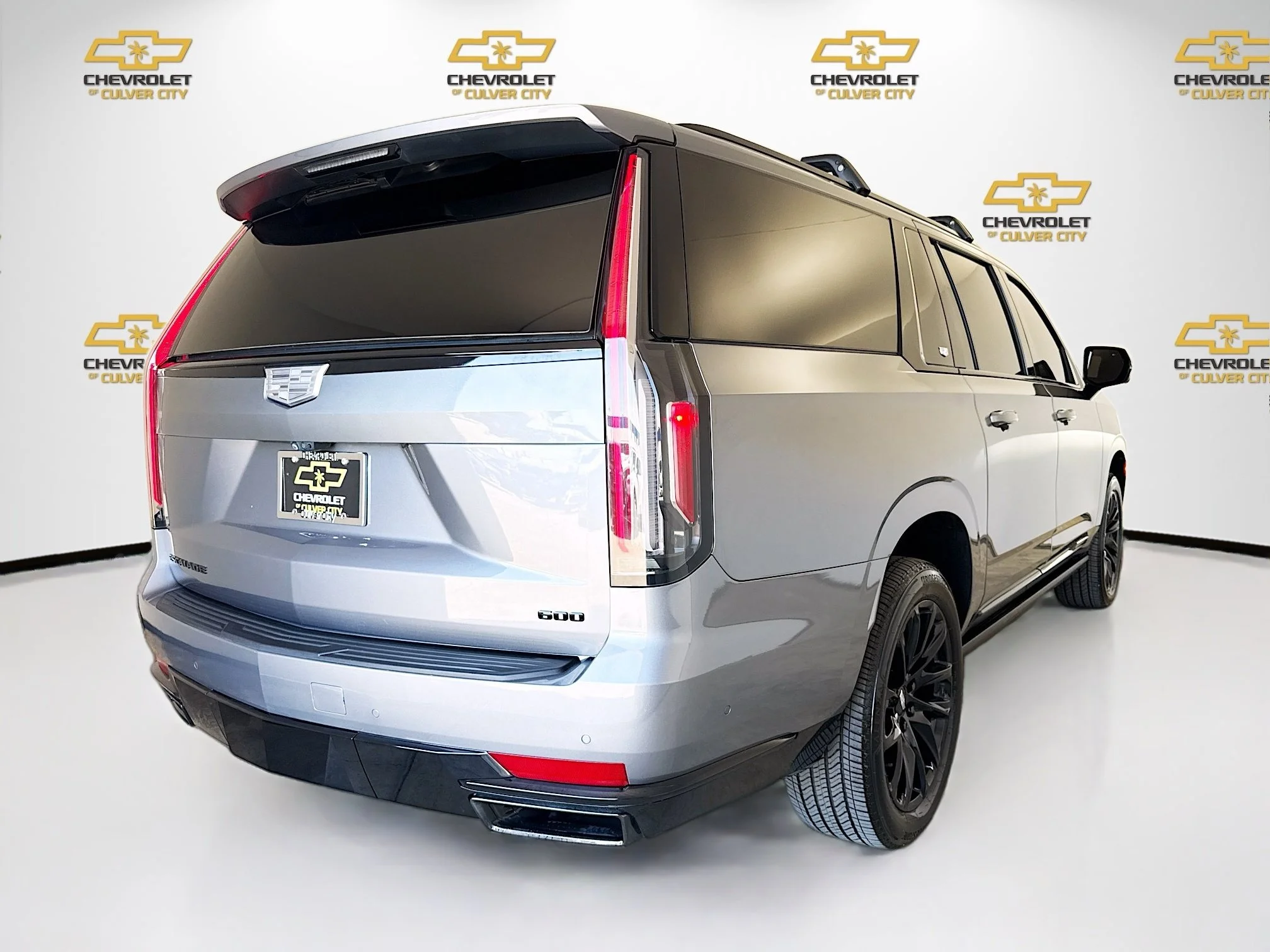 Used 2022 Satin Steel Metallic Cadillac Sport Platinum image 8