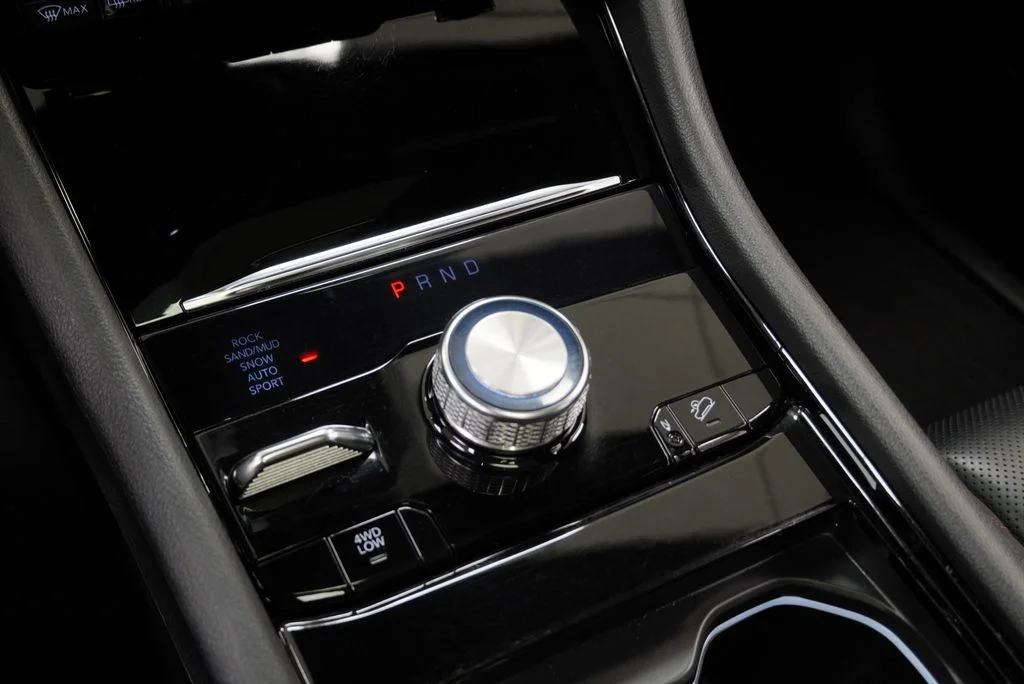 Used 2021 Silver Jeep Summit image 34