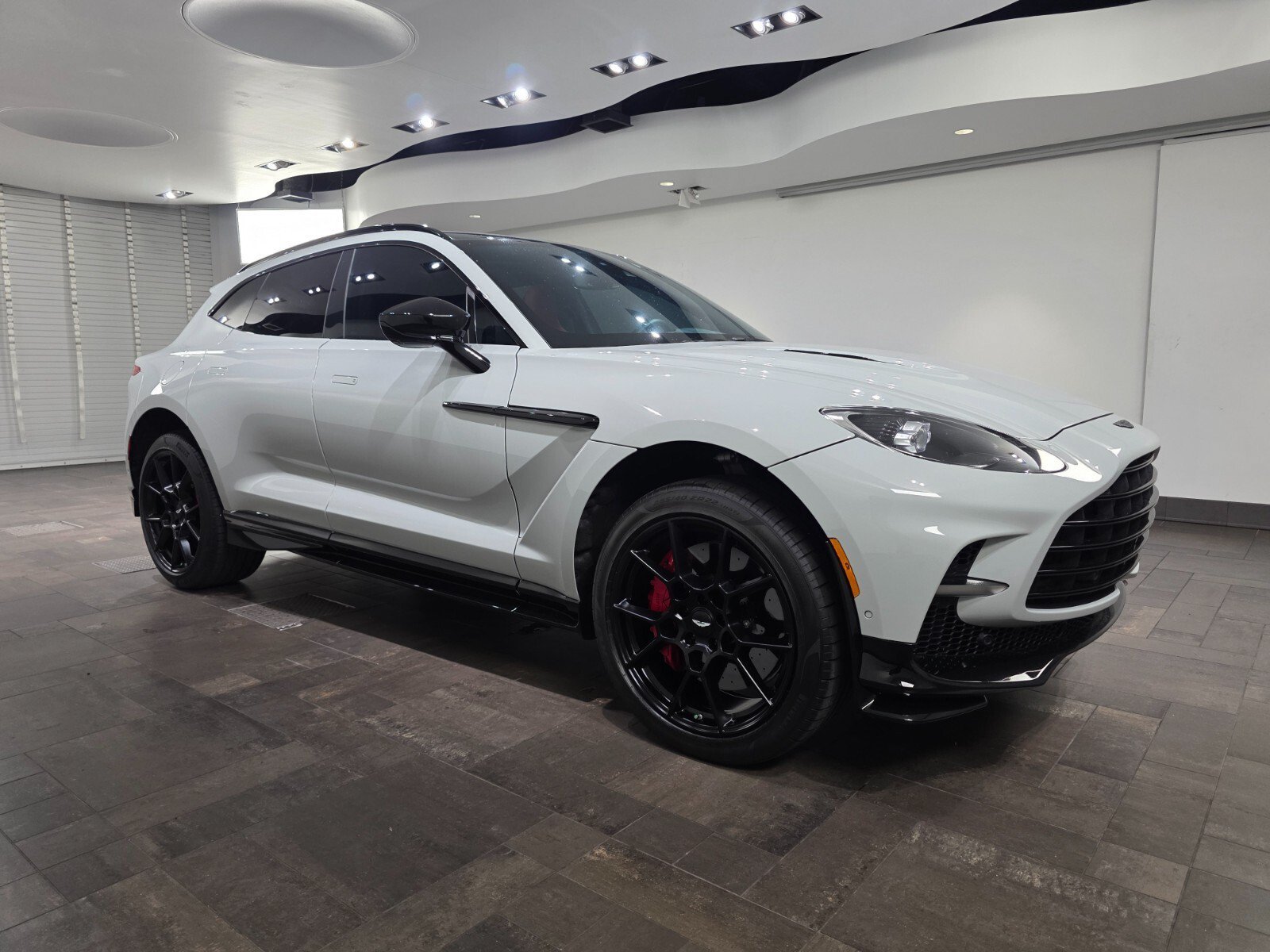 Used 2024 Apex Grey Aston Martin 707 image 1