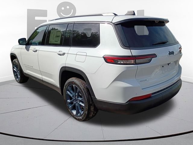 New 2026 Bright White Clear-Coat Exterior Paint Jeep  image 7