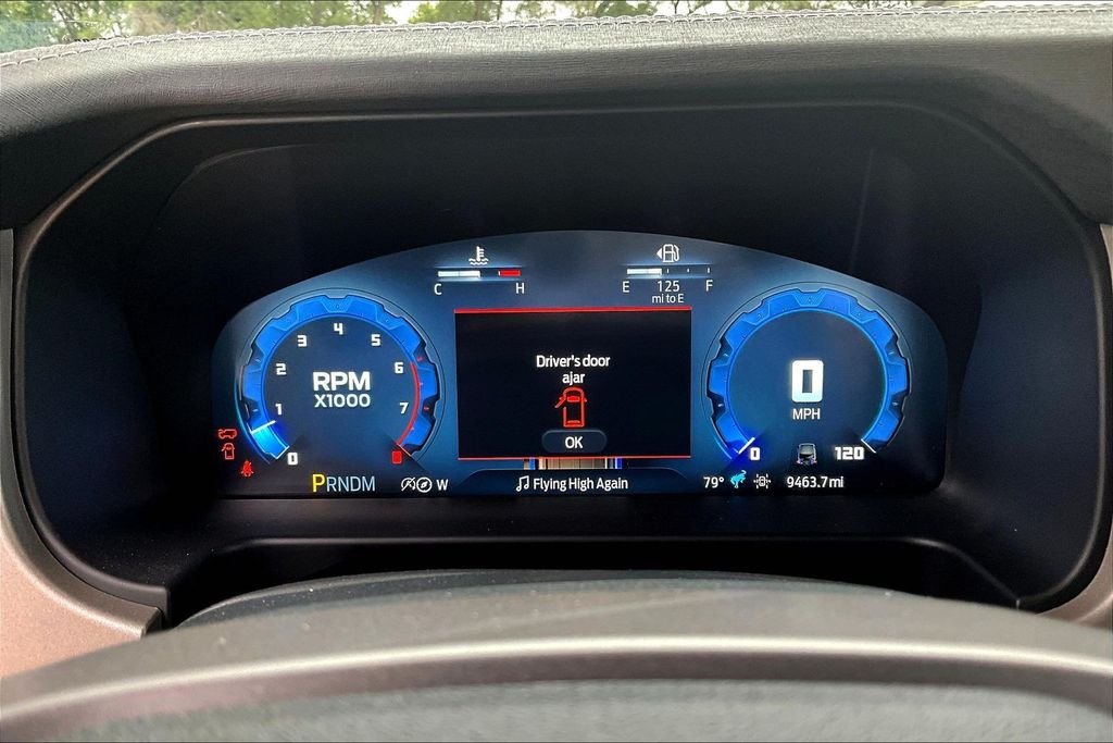 Used 2025 Green Metallic Ford Outer Banks image 13