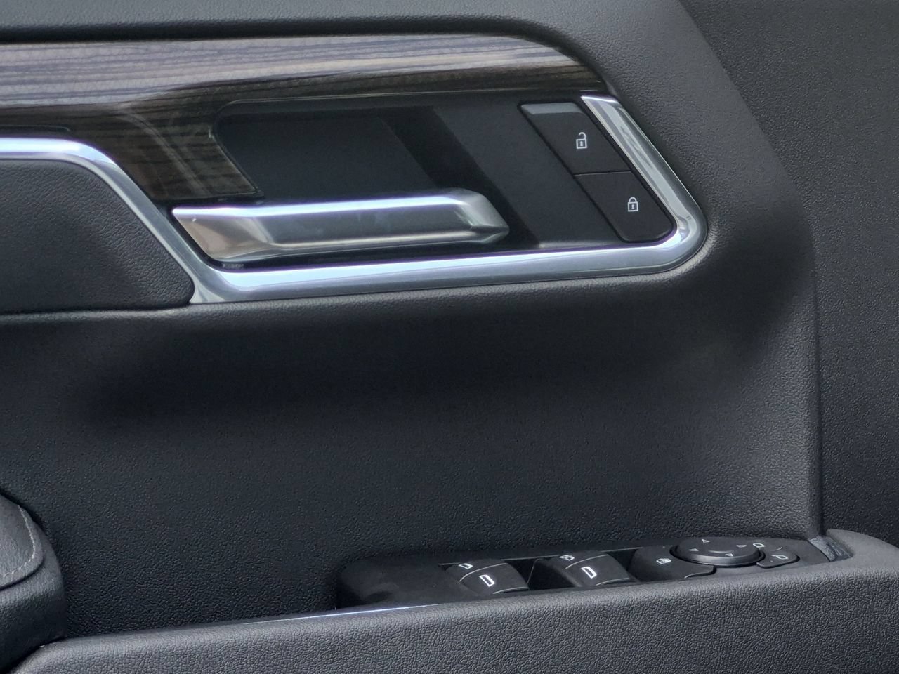 2026 Chevrolet Silverado 1500 RST - Photo 24
