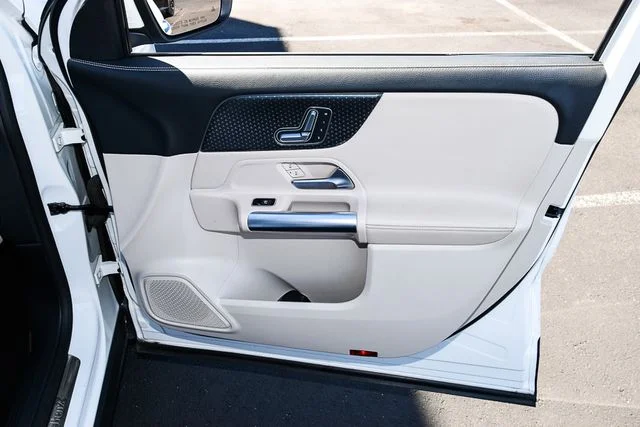 Used 2025 White Mercedes-Benz GLA 250 image 22