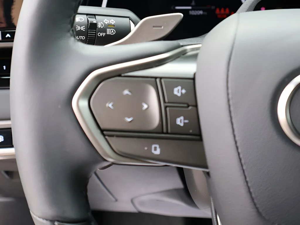 Used 2026 Black Lexus 350 Luxury image 30