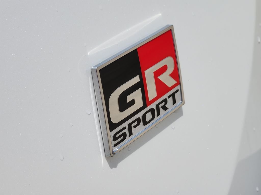 New 2026 Wind Chill Pearl with Midnight Black Metallic roof <sup>1</sup> Toyota  GR SPORT image 9
