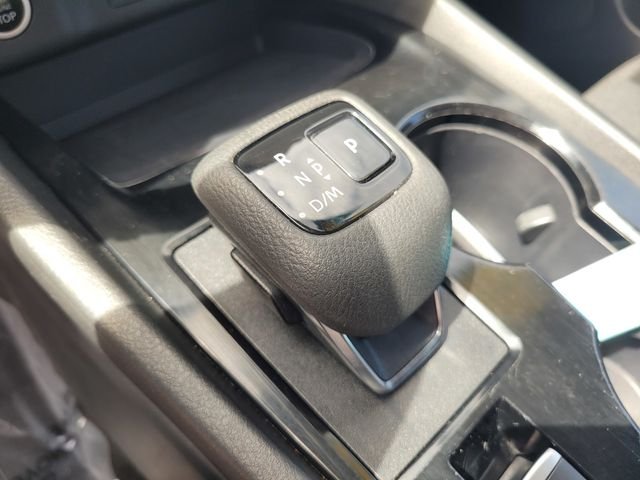 Used 2023 White Nissan SV image 20
