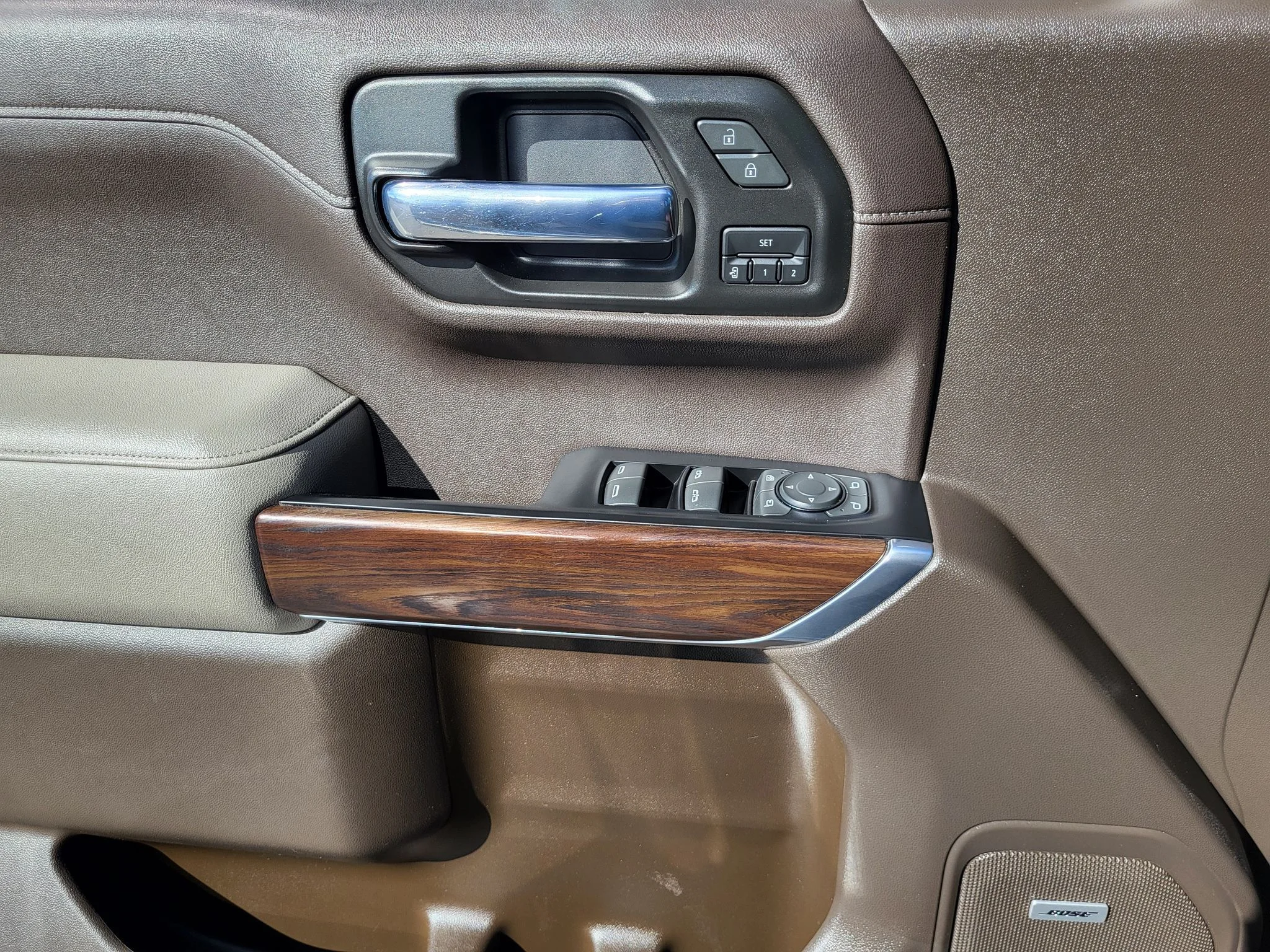 Used 2020 SMOKEY QUARTZ METALLIC GMC SLT image 18