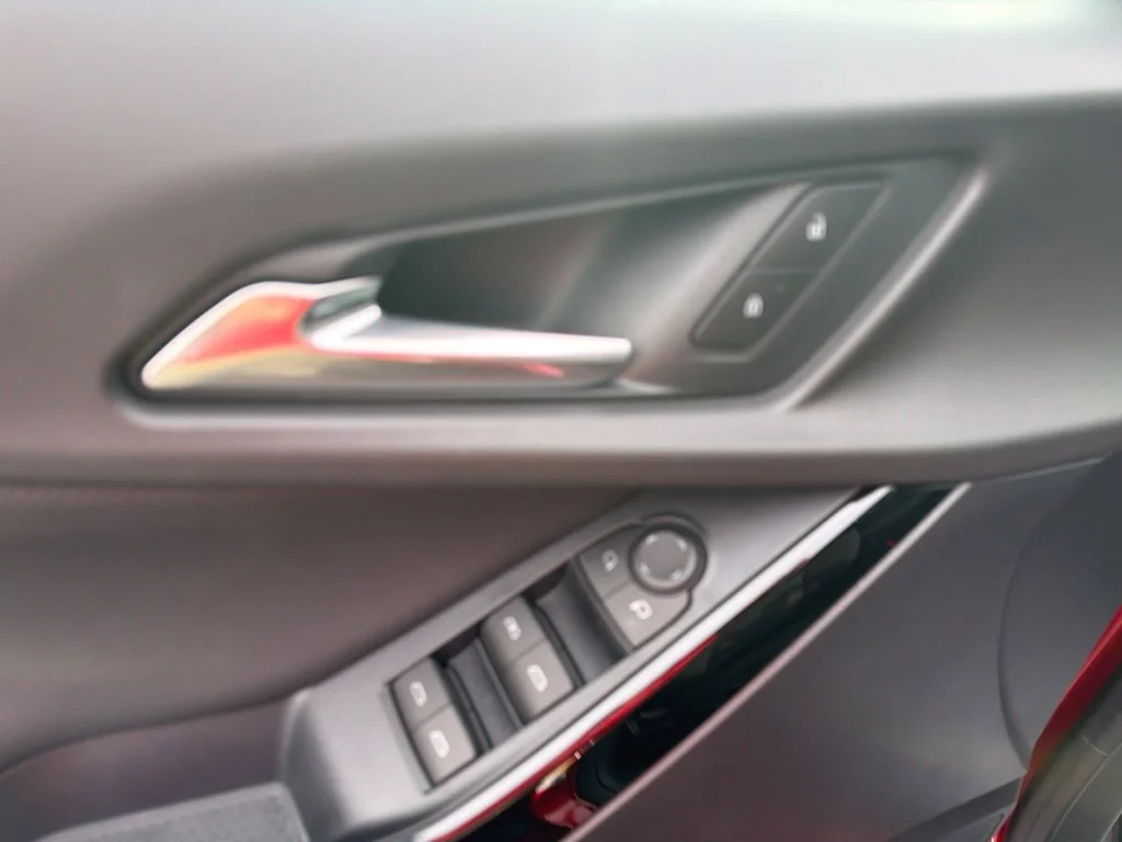 2027 Chevrolet Equinox LT - Photo 20