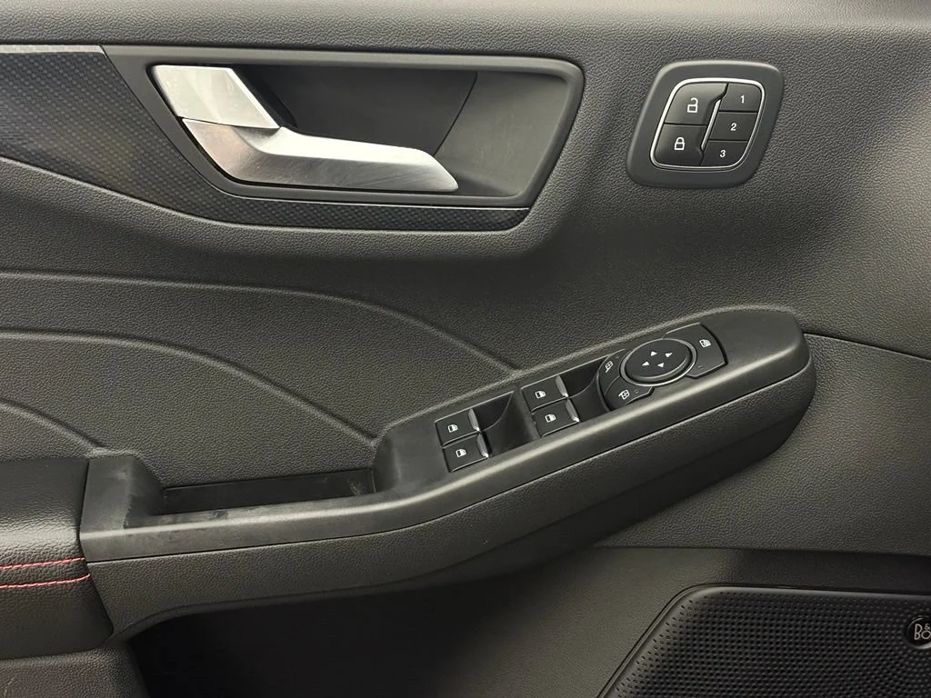 Used 2023 Black Ford ST-Line Select image 17