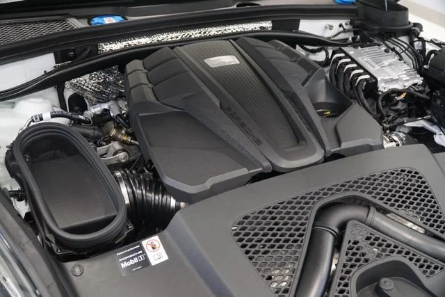 2026 Porsche Macan S - Photo 14