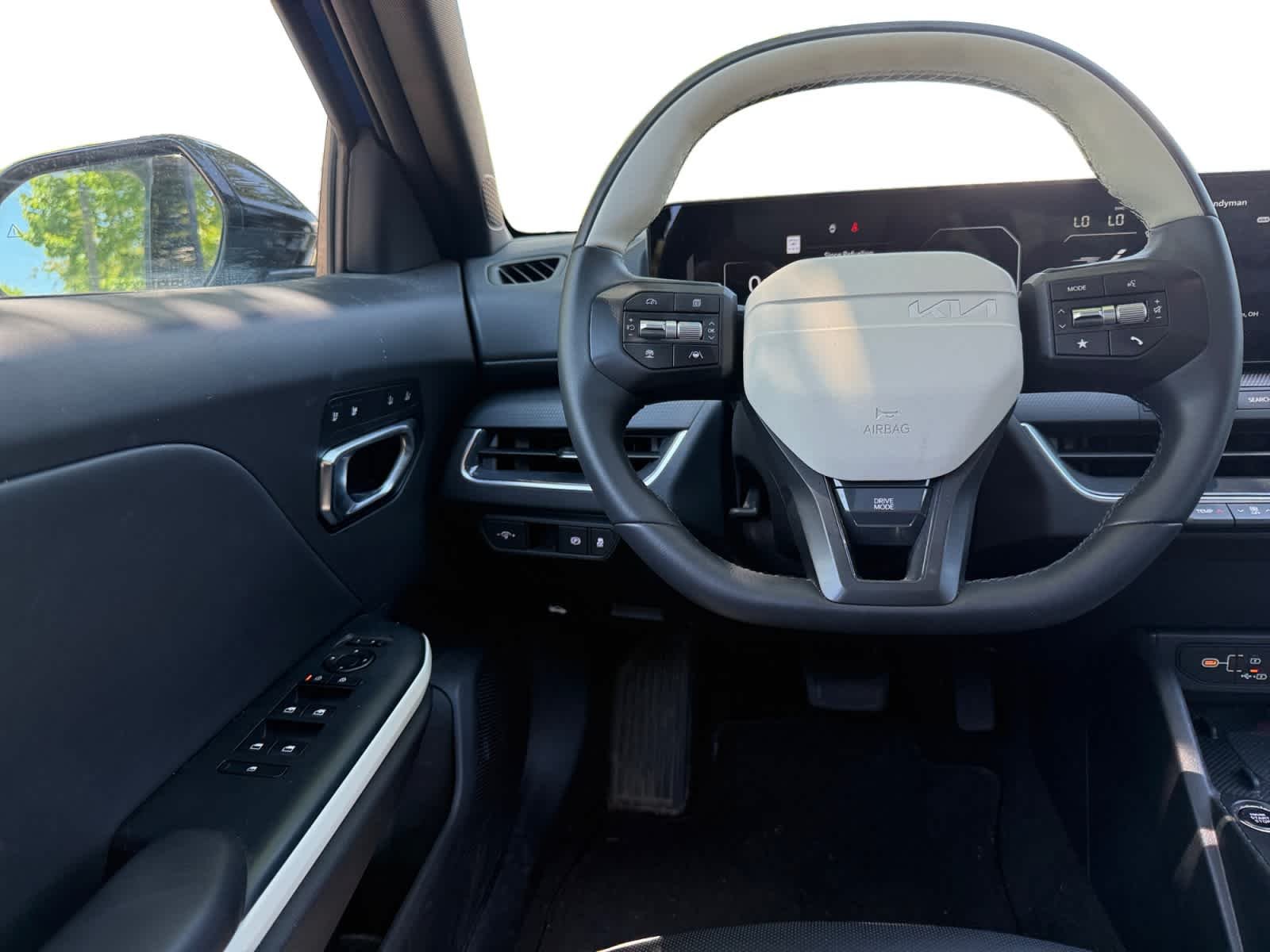 Certified Used 2025 Wave Blue Kia GT-Line image 21
