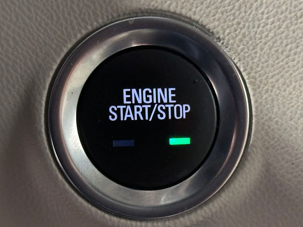 Used 2022 Black GMC Denali image 33