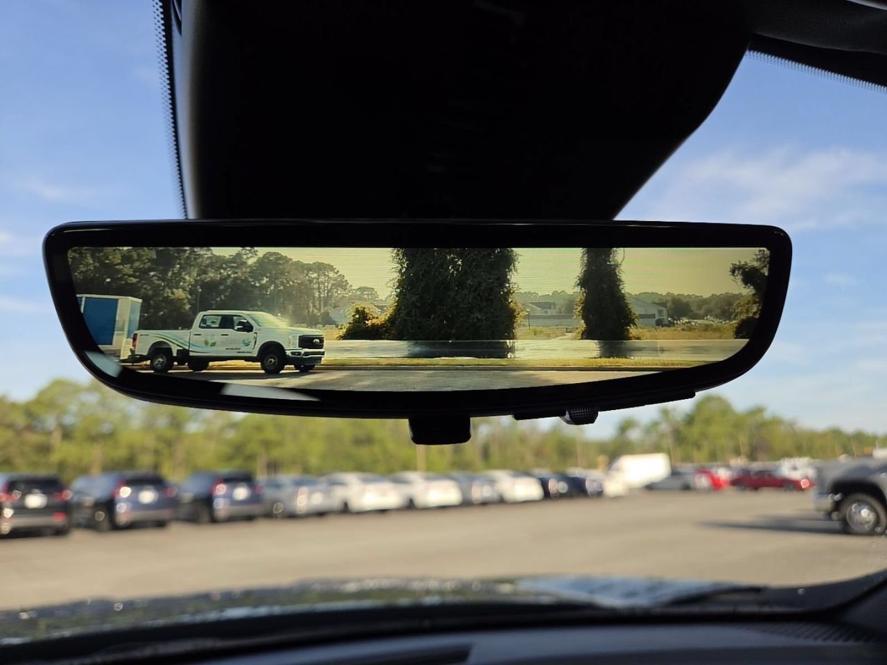 New 2026 Summit White GMC Elevation image 9