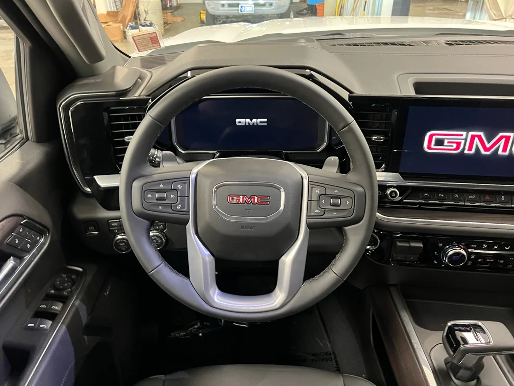 2026 GMC Sierra 1500 SLT - Photo 10