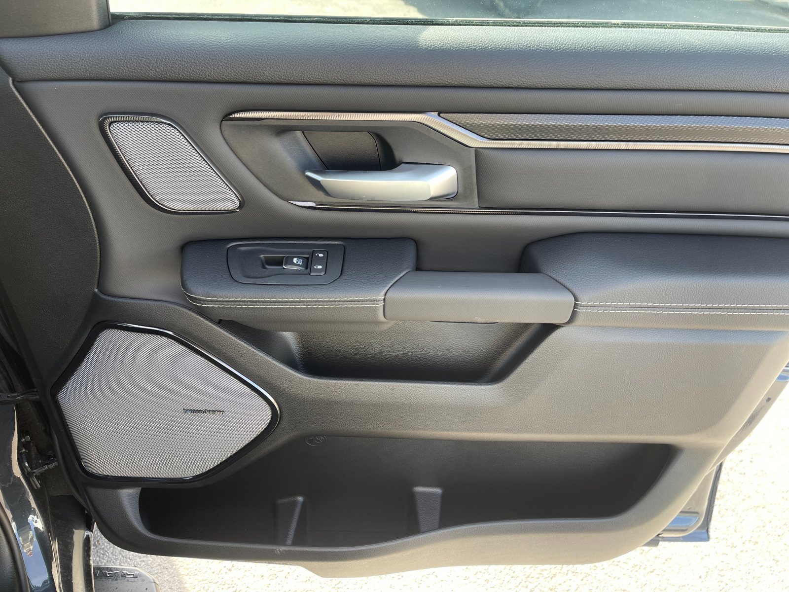 New 2026 Forged Blue Metallic Exterior Paint RAM Rebel image 17