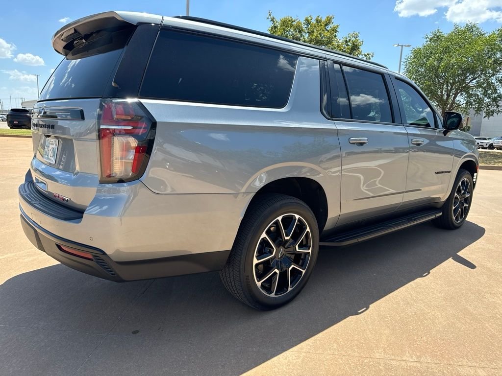 Used 2024 Gray Chevrolet RST image 3