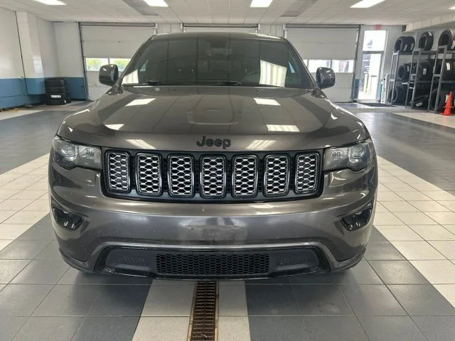 Used 2018 Jeep Grand Cherokee Altitude with VIN 1C4RJFAG2JC501281 for sale in Stoughton, WI