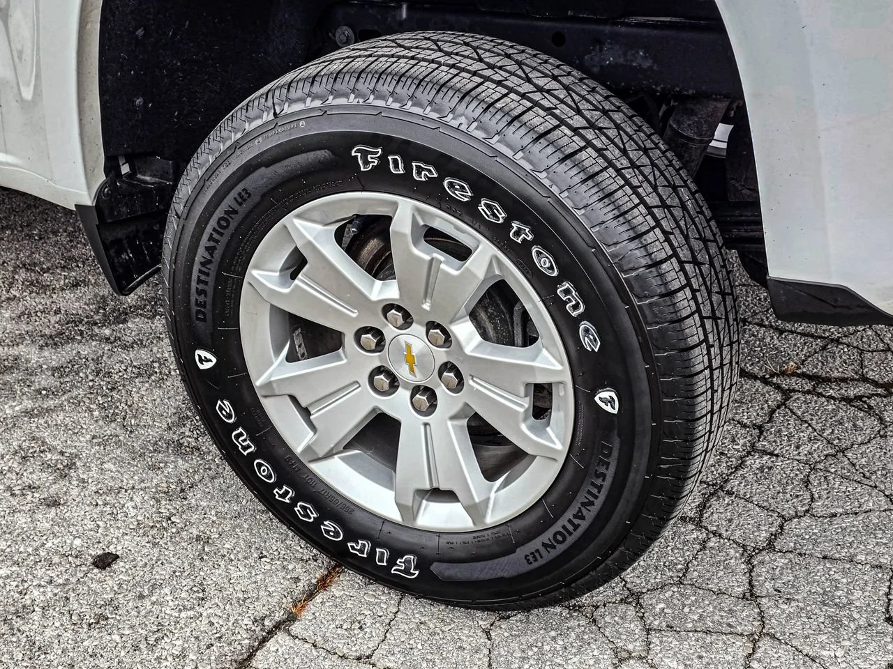 Used 2022 Summit White Chevrolet LT image 6