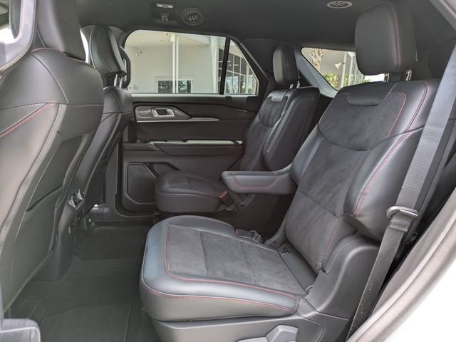 Used 2025 White Ford ST image 15