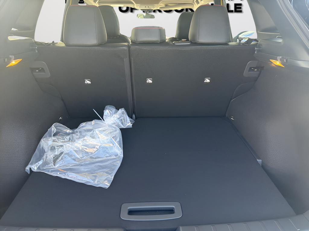 2026 Nissan KICKS SR - Photo 10