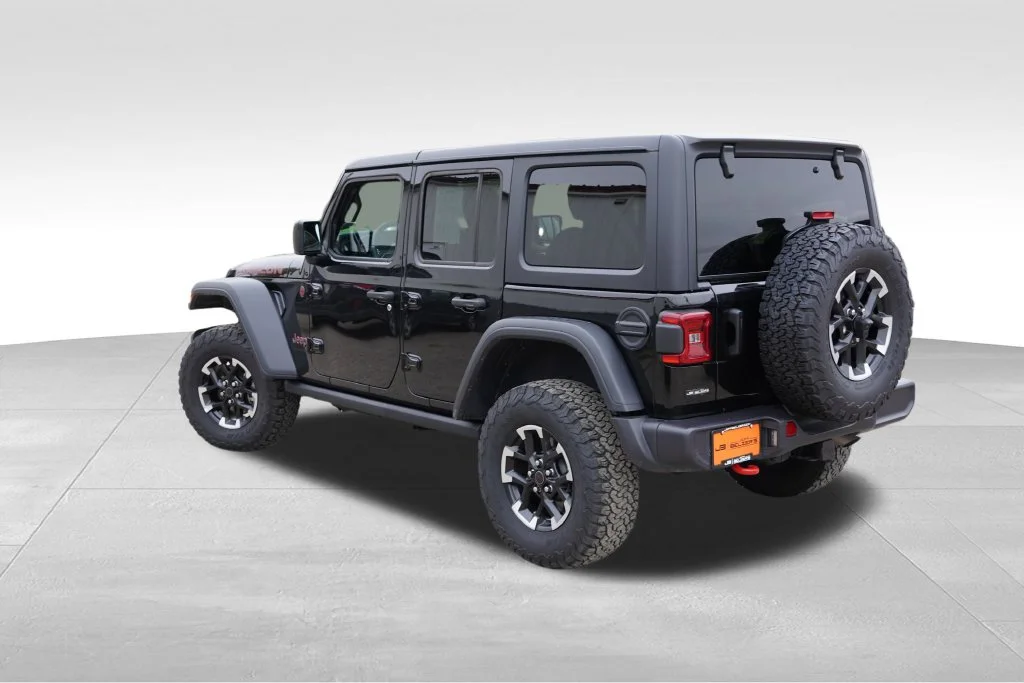 Certified Used 2025 Black Jeep Rubicon image 7