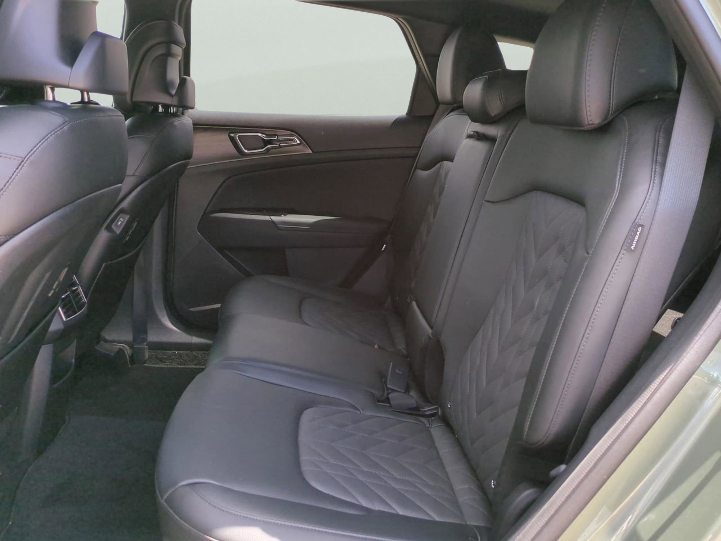 Certified Used 2025 Jungle Green/Ebony Black Roof Kia X-Pro Prestige image 12