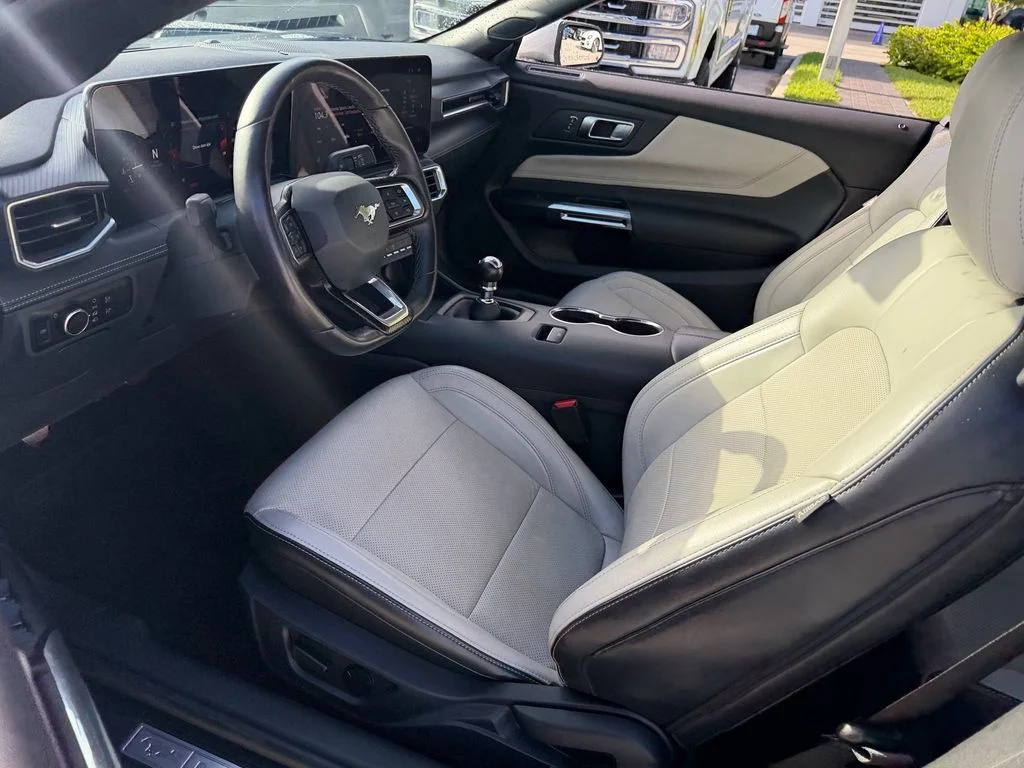 Used 2025 Silver Ford GT Premium image 12