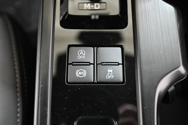 New 2026 CRYSTAL BLACK SILICA Subaru Limited image 29