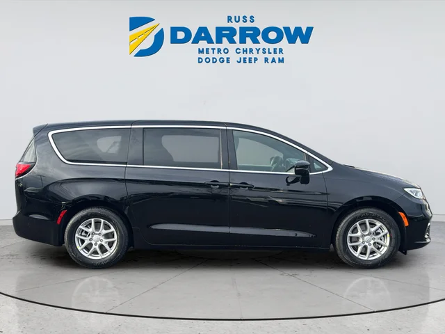 2026 Chrysler Pacifica Select - Photo 6