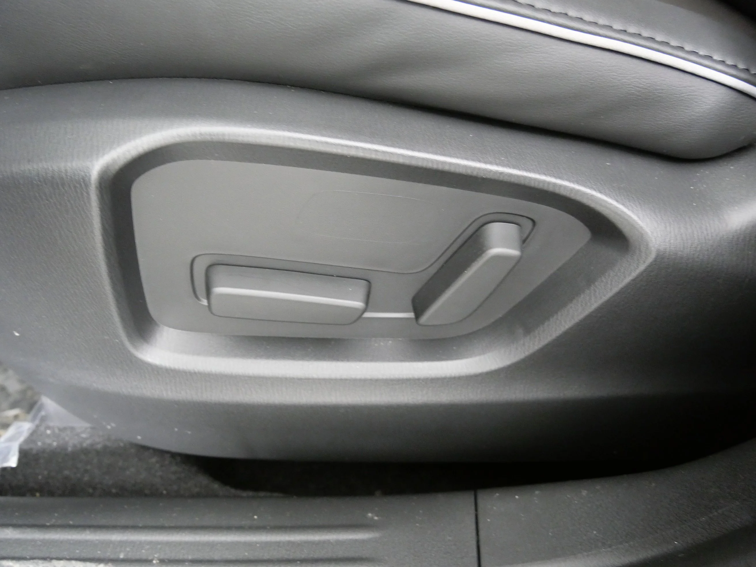 Used 2025 Machine Gray Metallic Mazda 2.5 S Select Package image 18