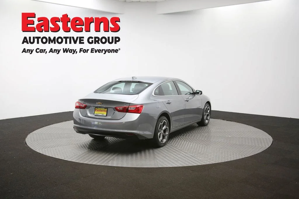 Used 2024 Silver Nissan 2.5 SV image 37