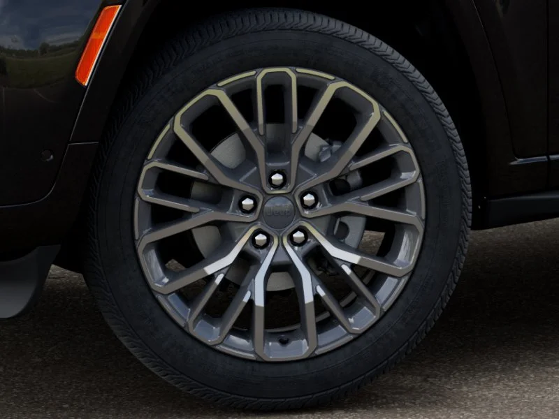 New 2026 Diamond Black Crystal Pearl-Coat Exterior Paint Jeep Summit image 34