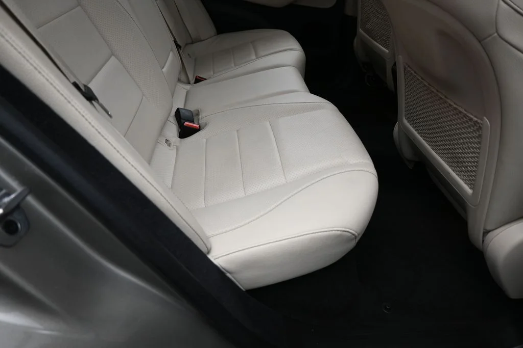 Used 2022 Gold Mercedes-Benz GLE 350 image 43