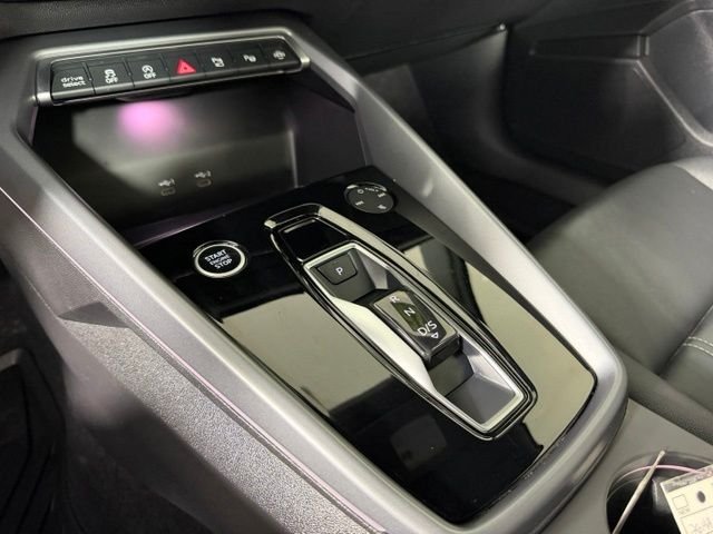 Used 2025  Audi Premium image 17