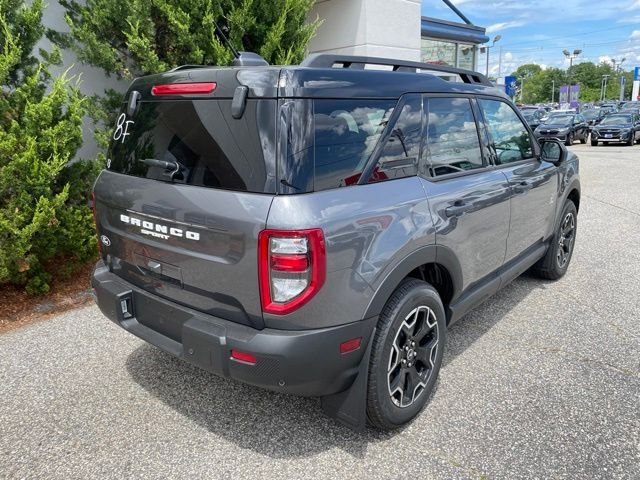 New 2026 Carbonized Gray Metallic Ford Outer Banks® image 7