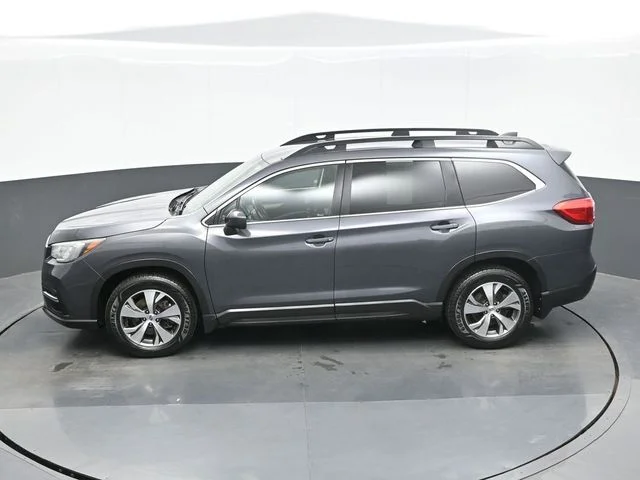 Used 2020 Gray Subaru Premium image 12