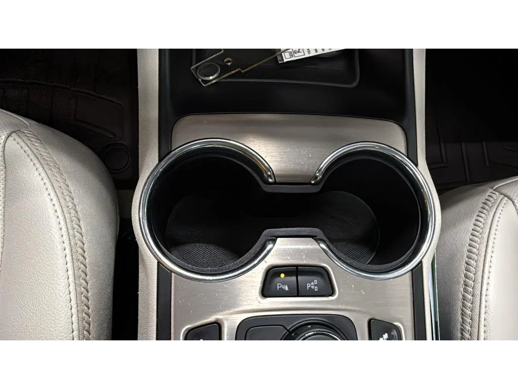 Certified Used 2023 White Frost Tricoat GMC Denali image 29