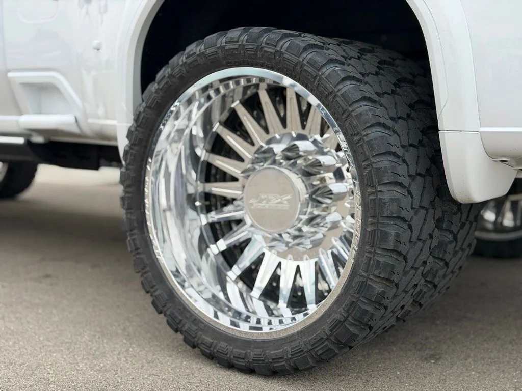 Used 2024 White GMC Denali Ultimate image 14