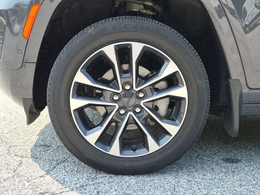 Used 2022 Gray Jeep Overland image 34