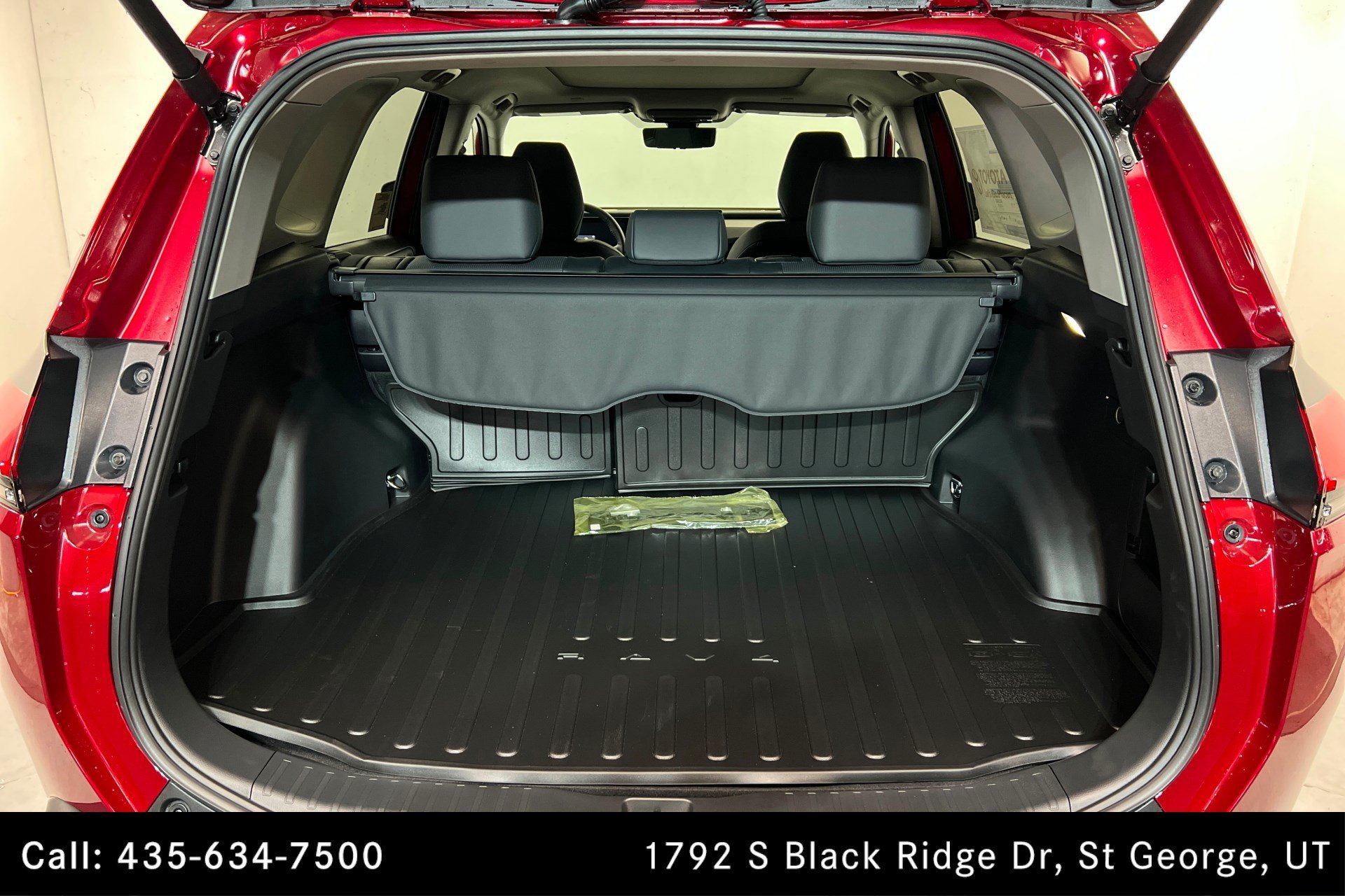 Used 2024 Summit White Buick Sport Touring image 23