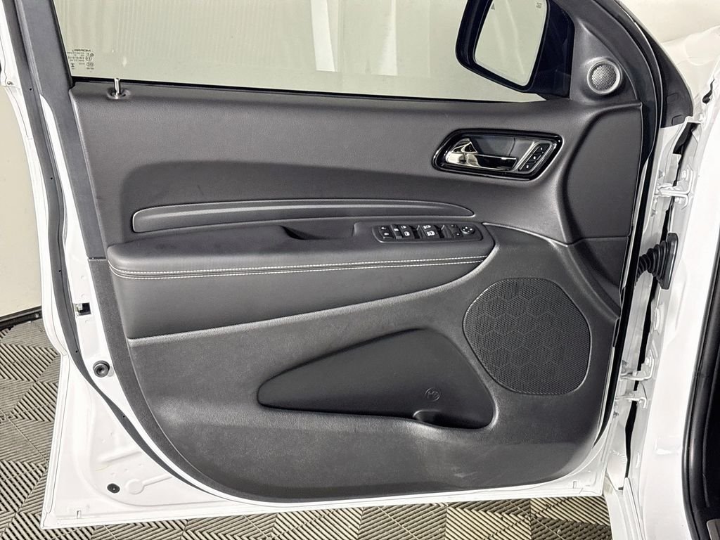Used 2025 White Dodge SRT Hellcat image 10