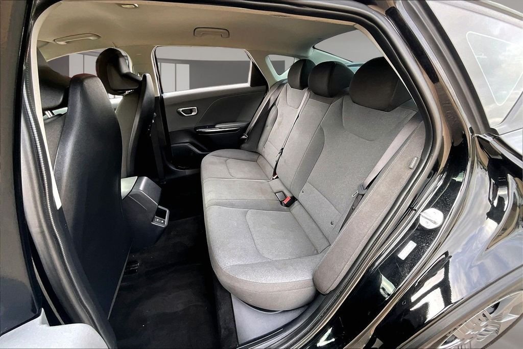 Used 2025 Black Kia LX image 28