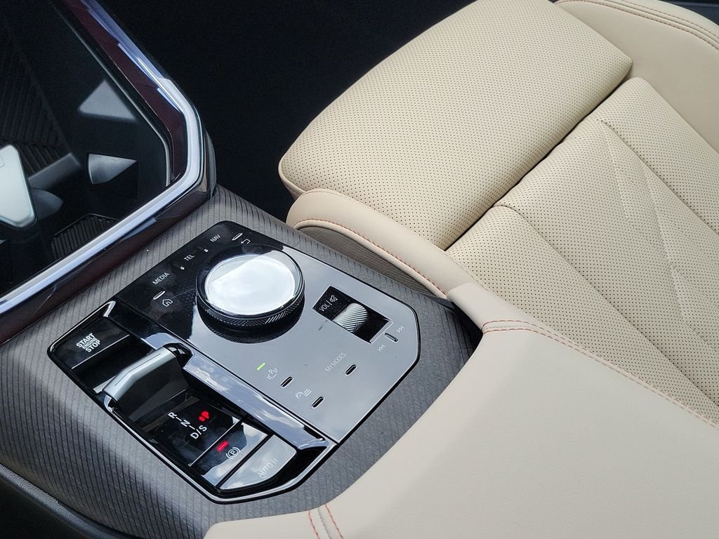 New 2026 Black Sapphire Metallic BMW 30 xDrive image 13